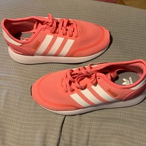 Adidas tennis shoes